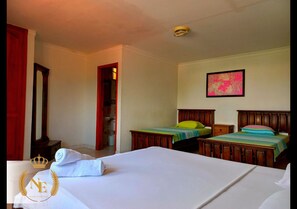 6 bedrooms, free WiFi, bed sheets
