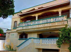 Exterior detail - Hotel New Hope (Barranquilla)