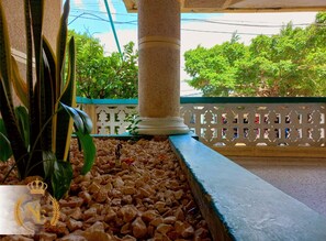 Exterior detail - Hotel New Hope (Barranquilla)