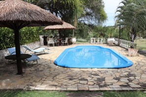 Outdoor pool - Vila Farm- Farmhouse - 3 bedrooms in Cachoeira de Macacu (Cachoeiras de Macacu)