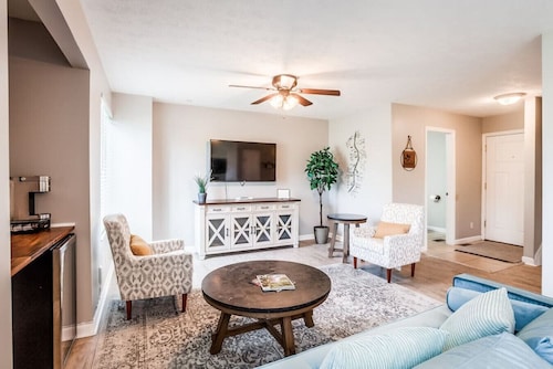 Quiet 3B Townhouse by Liberty Hospital, West Chester