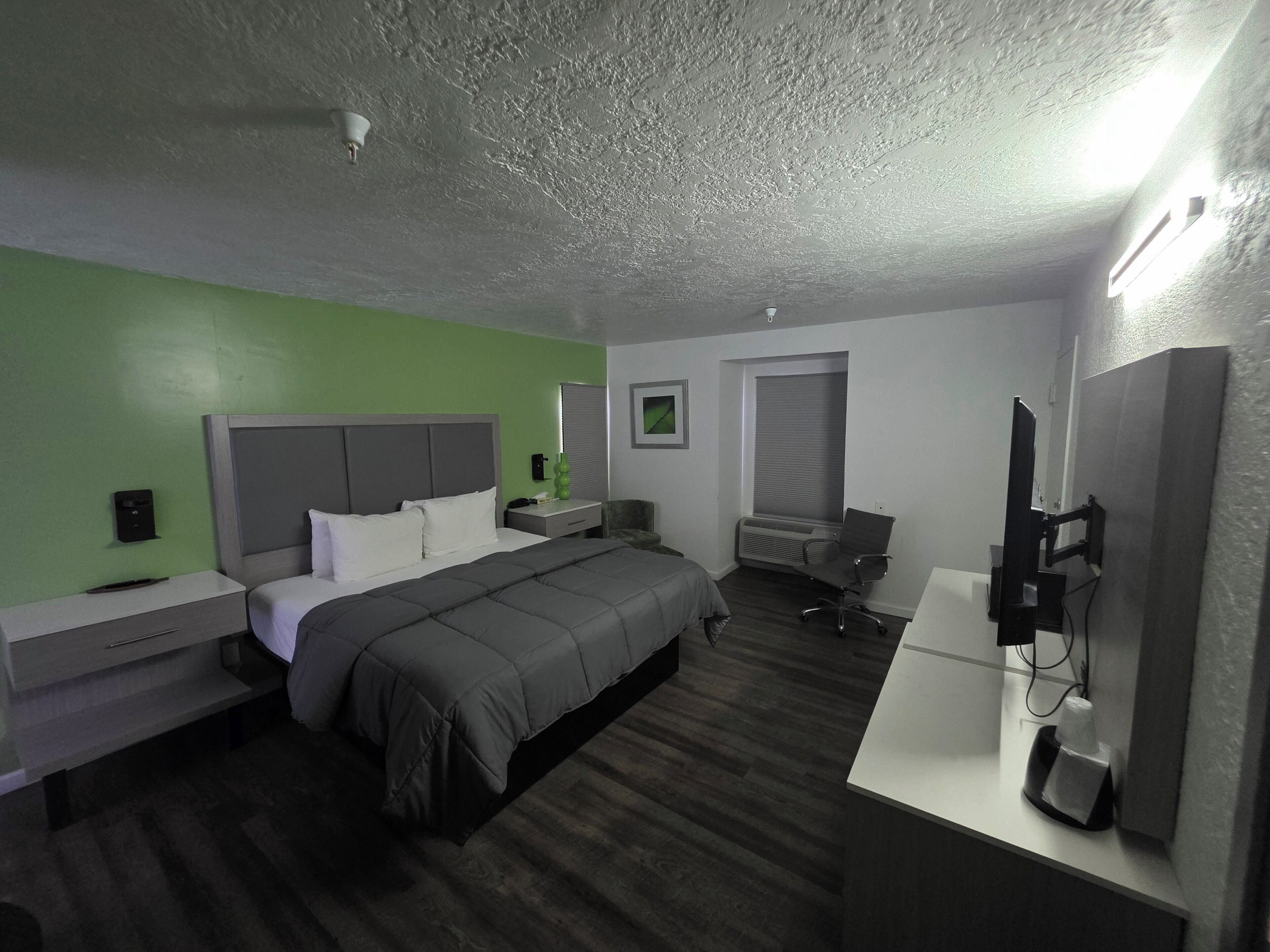 premium bedding, pillow-top beds, individually decorated