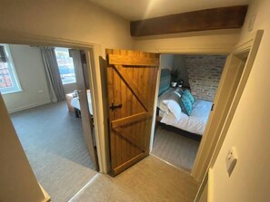 2 bedrooms