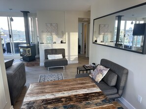 Lobby - Penthouse with 3 decks w/ water views on Beach /Seawall (Vancouver)