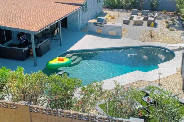 Outdoor pool, a heated pool