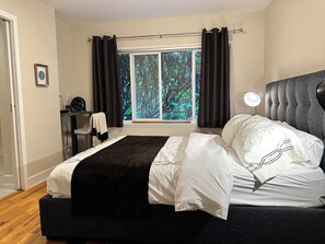 4 soveværelser, skrivebord, strygejern/strygebræt, gratis Wi-Fi