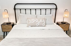 4 habitaciones, escritorio, tabla de planchar con plancha y wifi gratis