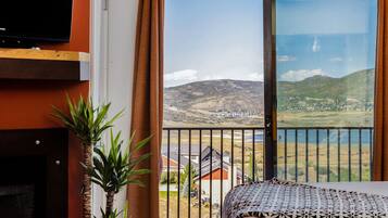 Kondominium, Beberapa Tempat Tidur, balkon, pemandangan gunung | 1 kamar tidur dan Wi-Fi gratis