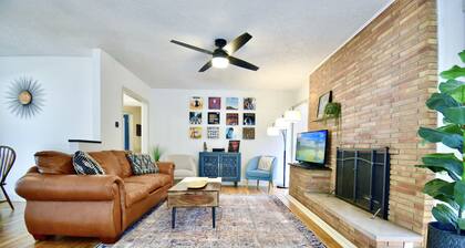 Tech Terrace Bungalow~Pet Friendly Yard~Walk To TTU Campus!