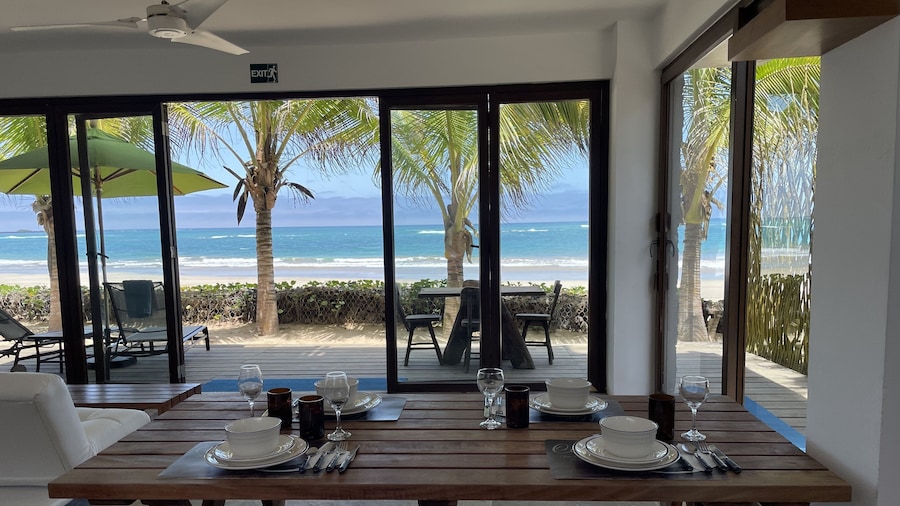 Mi Playa Galapagos Beachfront