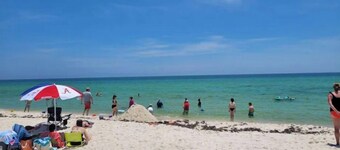 3br Home 4 minutes to beach with kayak