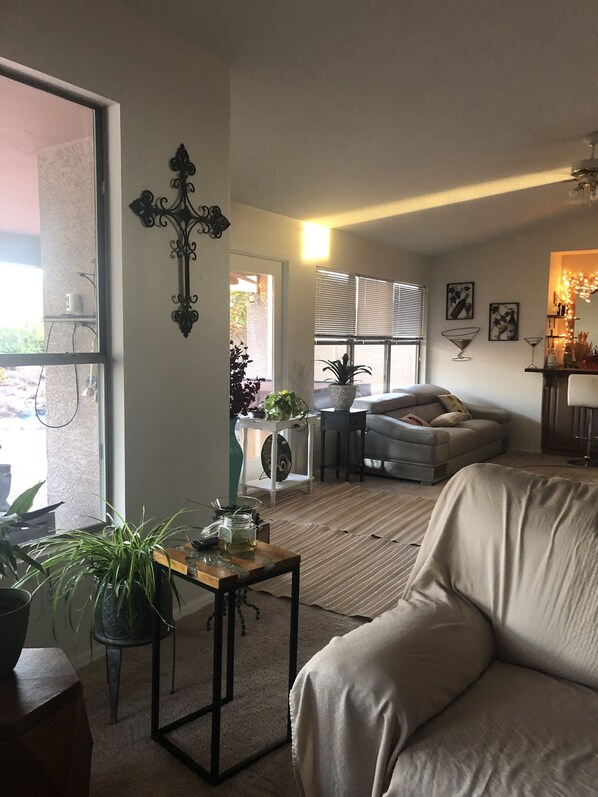 TV connectée, espaces bureaux, imprimantes