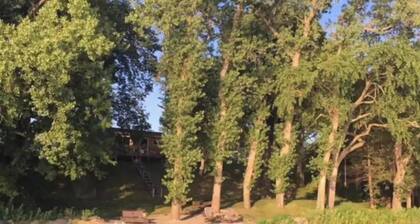 Private island cabin with ALL the amenities!