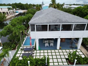 Exterior - Mermaid House: Heated Pool, Dual Dockage & Outdoor Bar on the Canal (Ramrod Key)