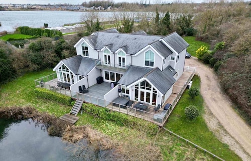 Spring Lake 77, The Ferns (P)