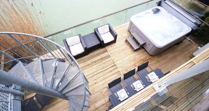 Howells Mere 26, Swans Down (P)