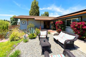 Terrace/patio - House with pool/spa/minutes to wineries (Temecula)
