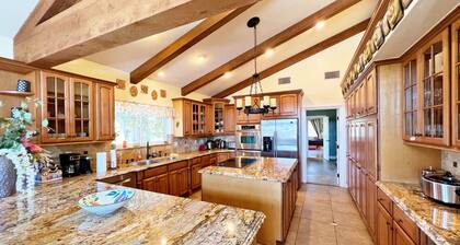 House with pool/spa/minutes to wineries