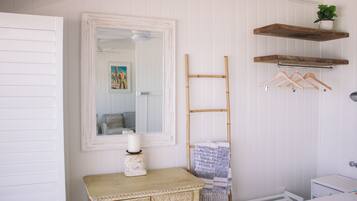 1 chambre, fer et planche Ă repasser, draps fournis