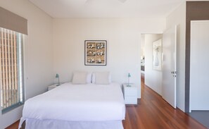 2 bedrooms, bed sheets