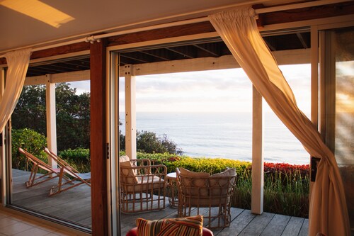 Pacific Lodge | Studio