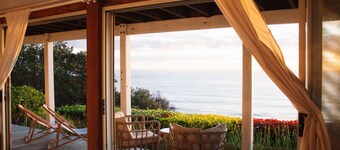 Pacific Lodge | Studio