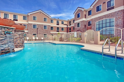 Accessible 1 Bed Suite w/ Accessible Tub