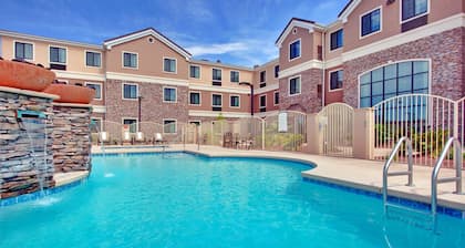 Accessible 1 Bed Suite w/ Accessible Tub