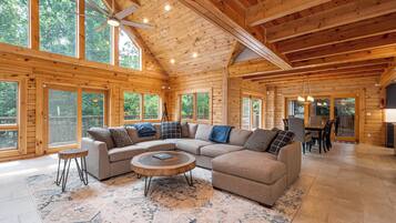 House (5 Bedrooms) | Property amenity