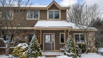 House (5 Bedrooms) | Property amenity