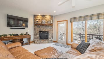 Casa (5 Bedrooms) | Servicio de la propiedad