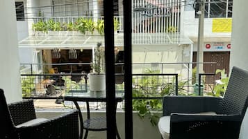 Deluxe Single Room | Terrace/patio