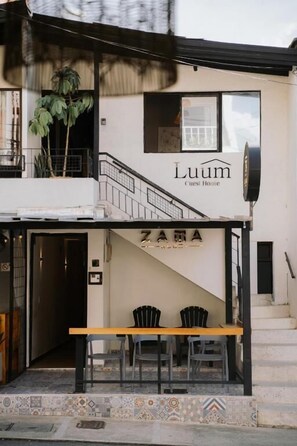 Façade de lâhĂ©bergement
