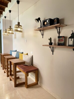 Flat-screen TV - Luum Guest House (Medellín)