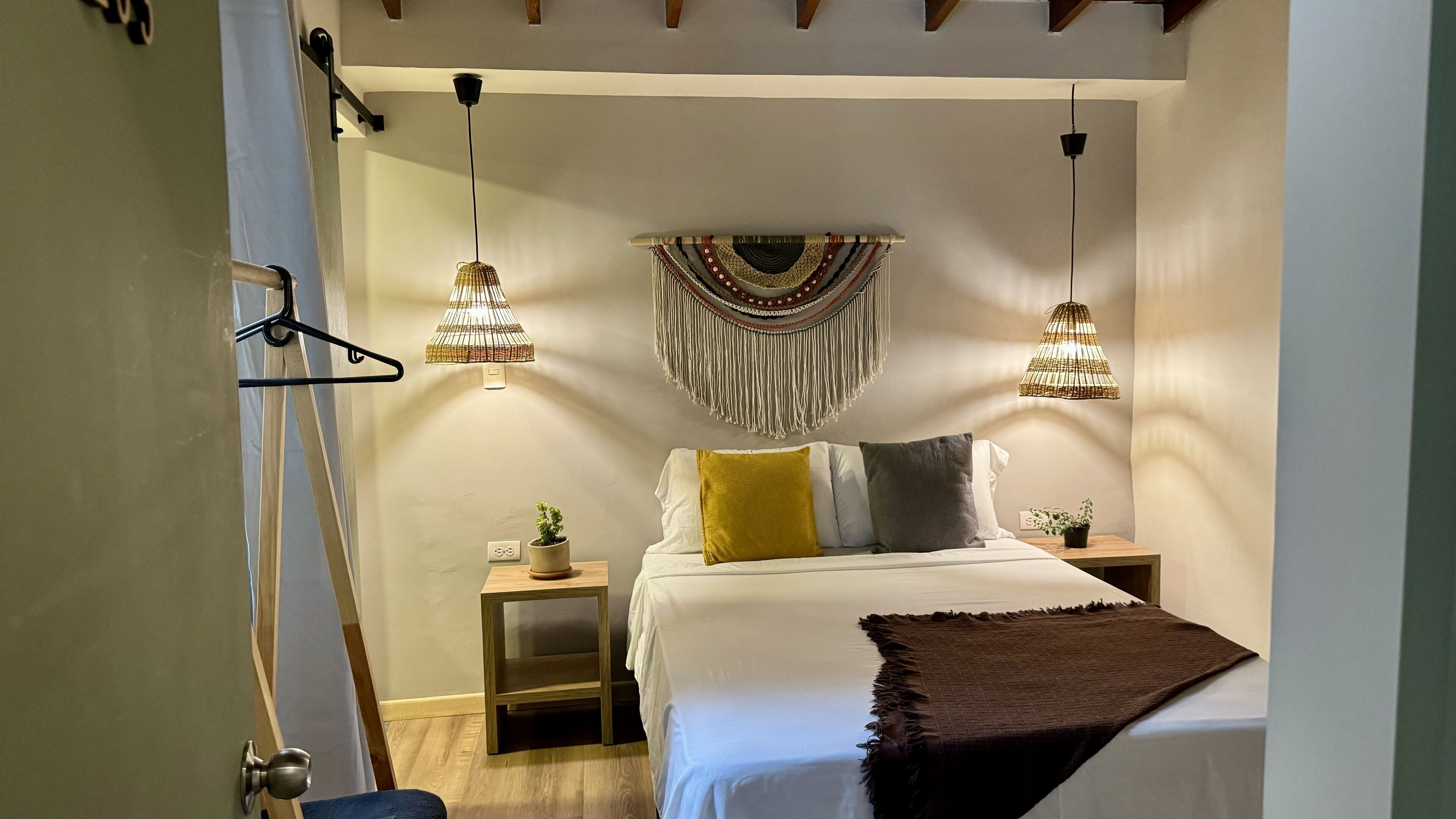 Standard Room | Desk, iron/ironing board, free WiFi, bed sheets