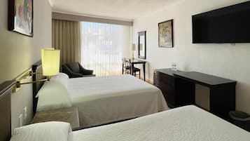 Traditional Double Room | Desk, free WiFi, bed sheets