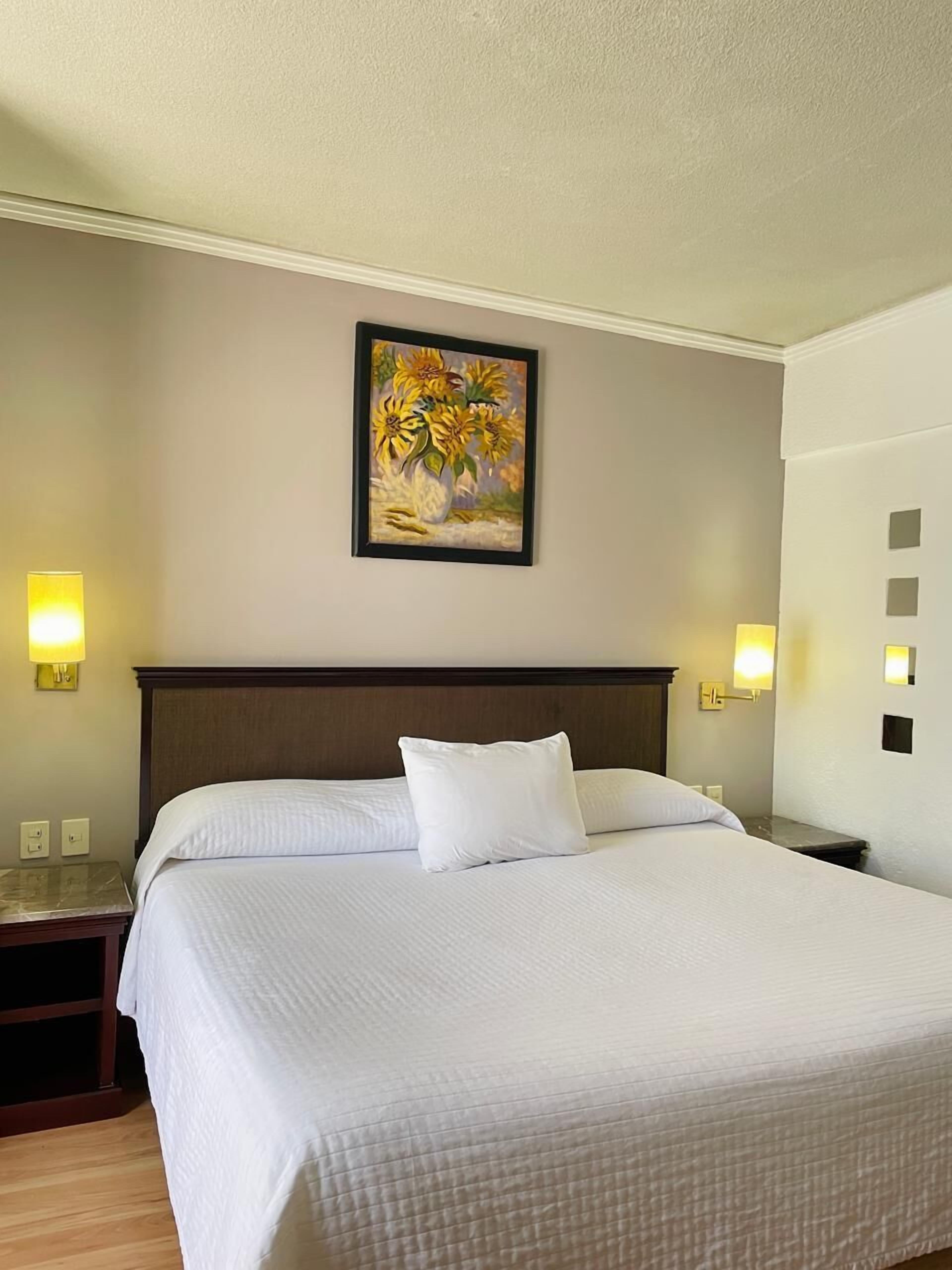 ห้องทราดิชันนัล | โต๊ะทำงาน, Wi-Fi ฟรี, ผ้าปูที่นอน