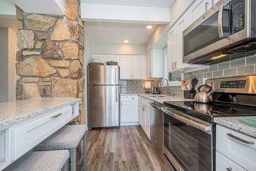 Ski Harbor 11 by Taylor Made Deep Creek