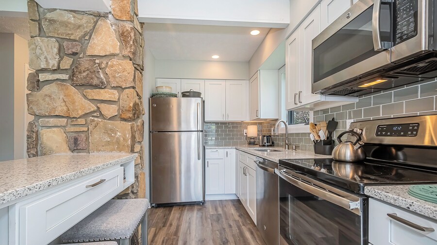 Ski Harbor 11 by Taylor Made Deep Creek