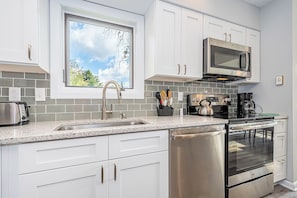 Studio (4 Bedrooms) | Property amenity