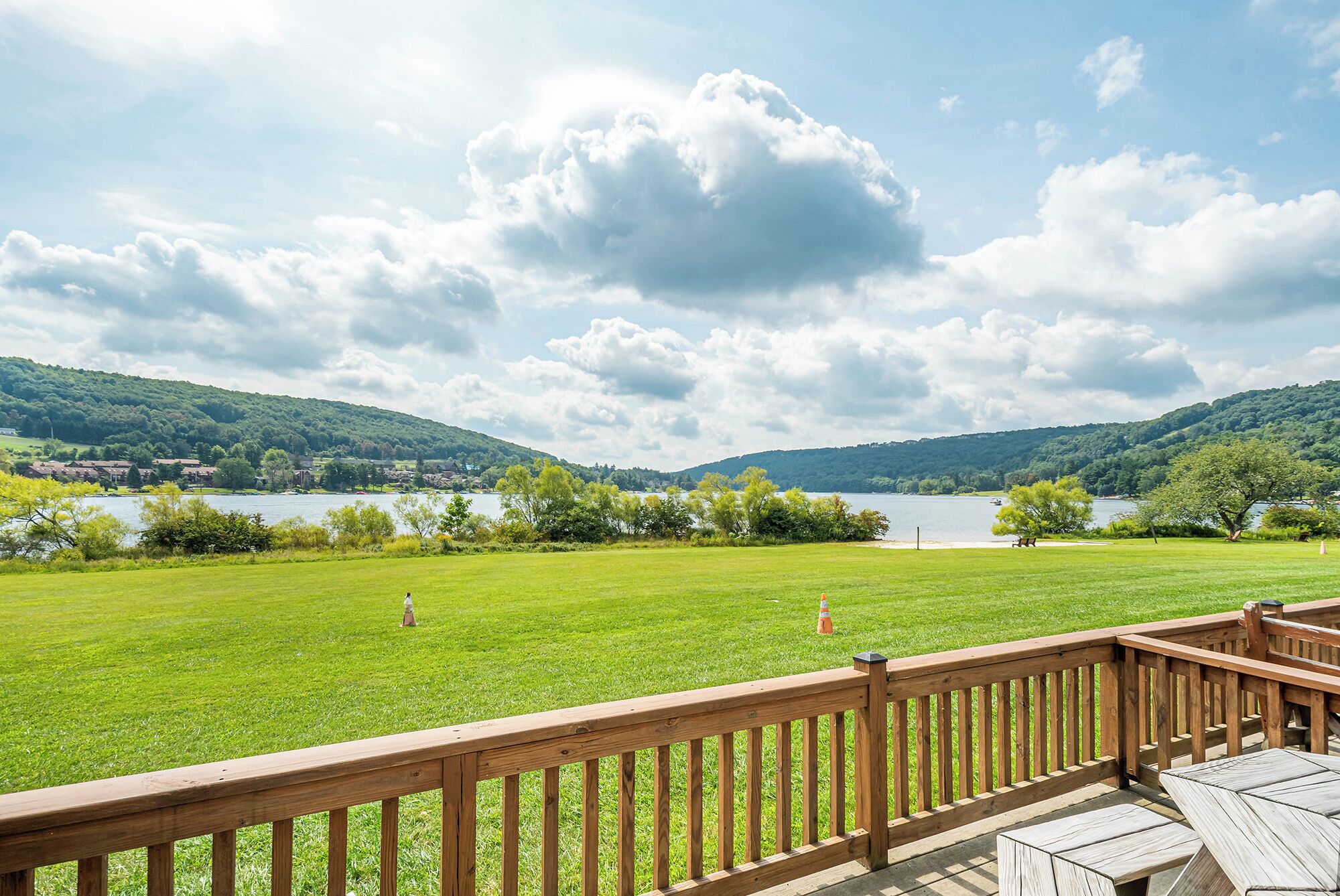 Studio (3 Bedrooms) | Property amenity