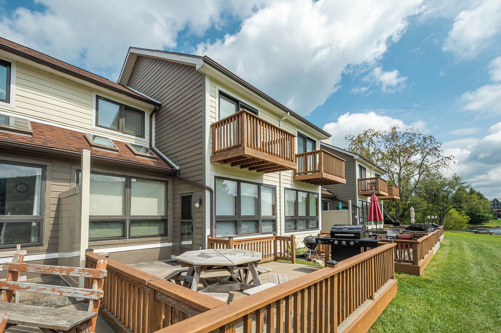 Studio (3 Bedrooms) | Property amenity