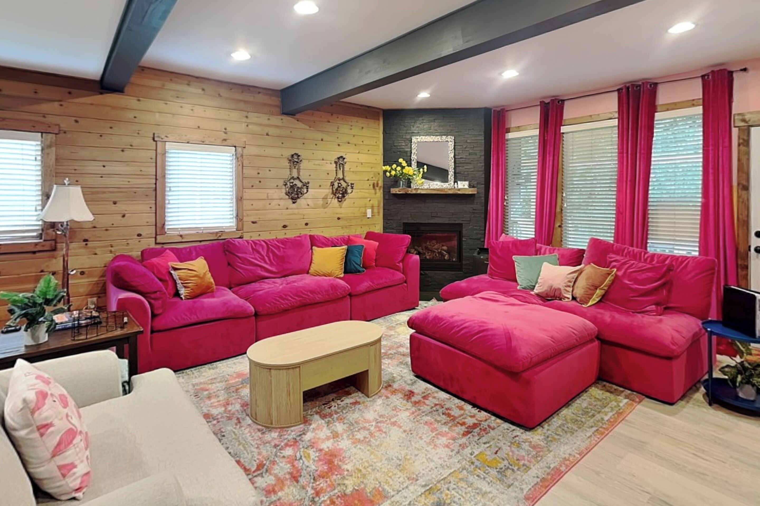 Studio (3 Bedrooms) | Front of property