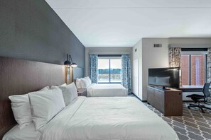 Blackout drapes, free WiFi, bed sheets - Residence Inn by Marriott Atlanta Covington (Covington)