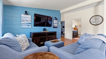 Una Smart TV, libros