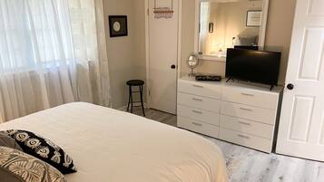 3 chambres, fer et planche à repasser, Wi-Fi gratuit, draps fournis