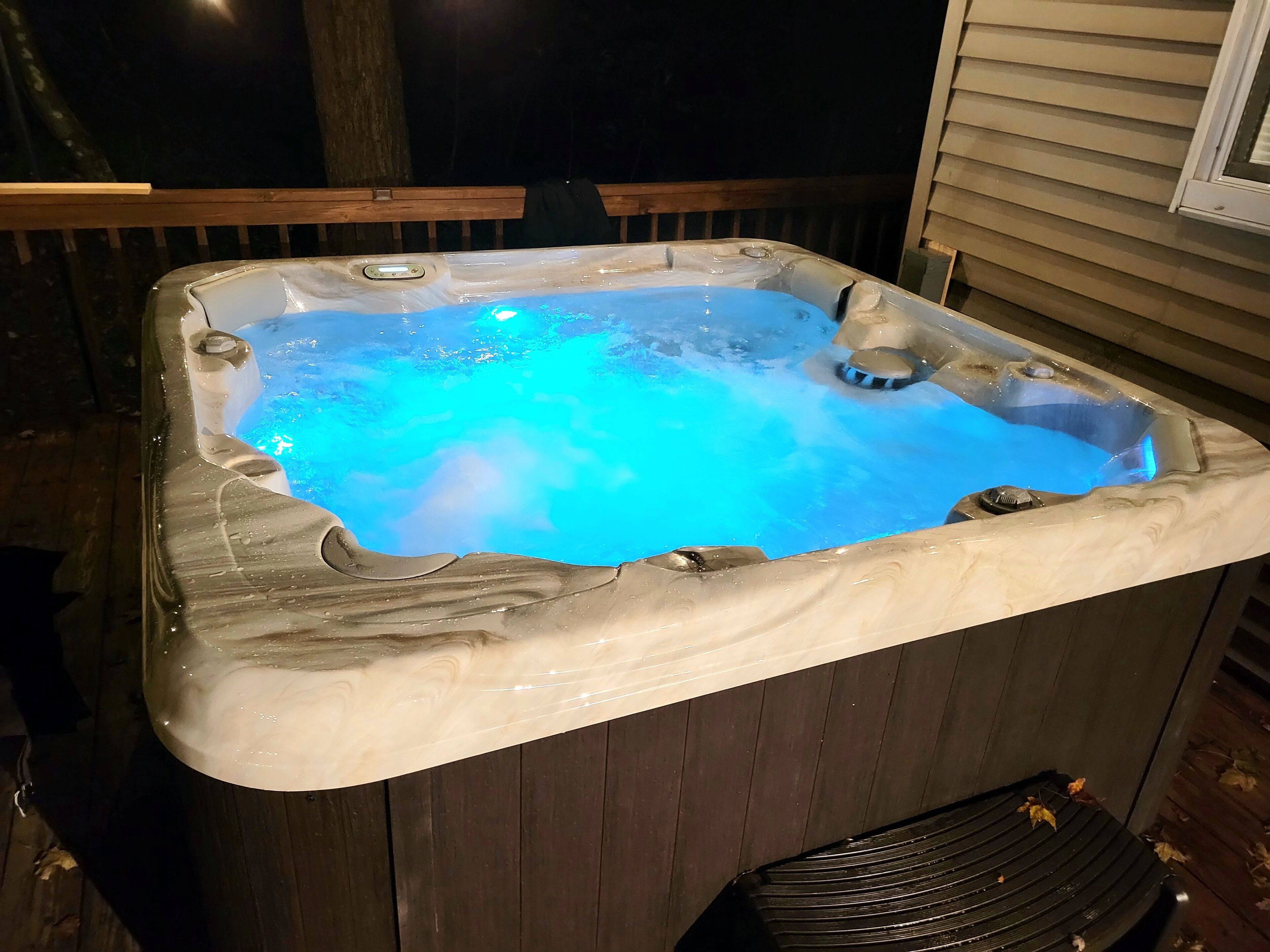 Bain à remous extérieur