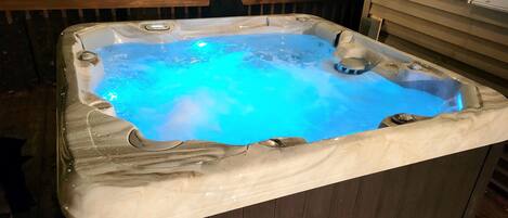 Bain à remous extérieur