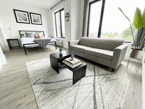 1 slaapkamer, een strijkplank/strijkijzer, gratis wifi, beddengoed