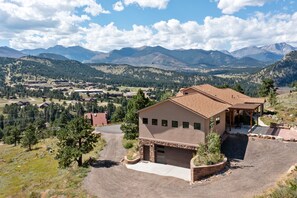 Exterior - Mapes Luxury Vacation Home at Windcliff (Estes Park)